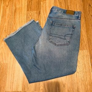 American eagle wide leg crop jeans with light distressing Size 8s.